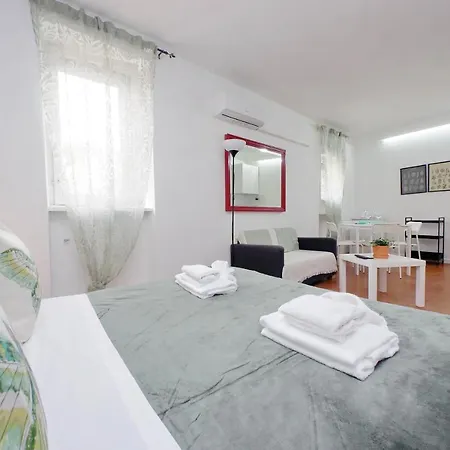 Trastevere Charming Loft Apartment